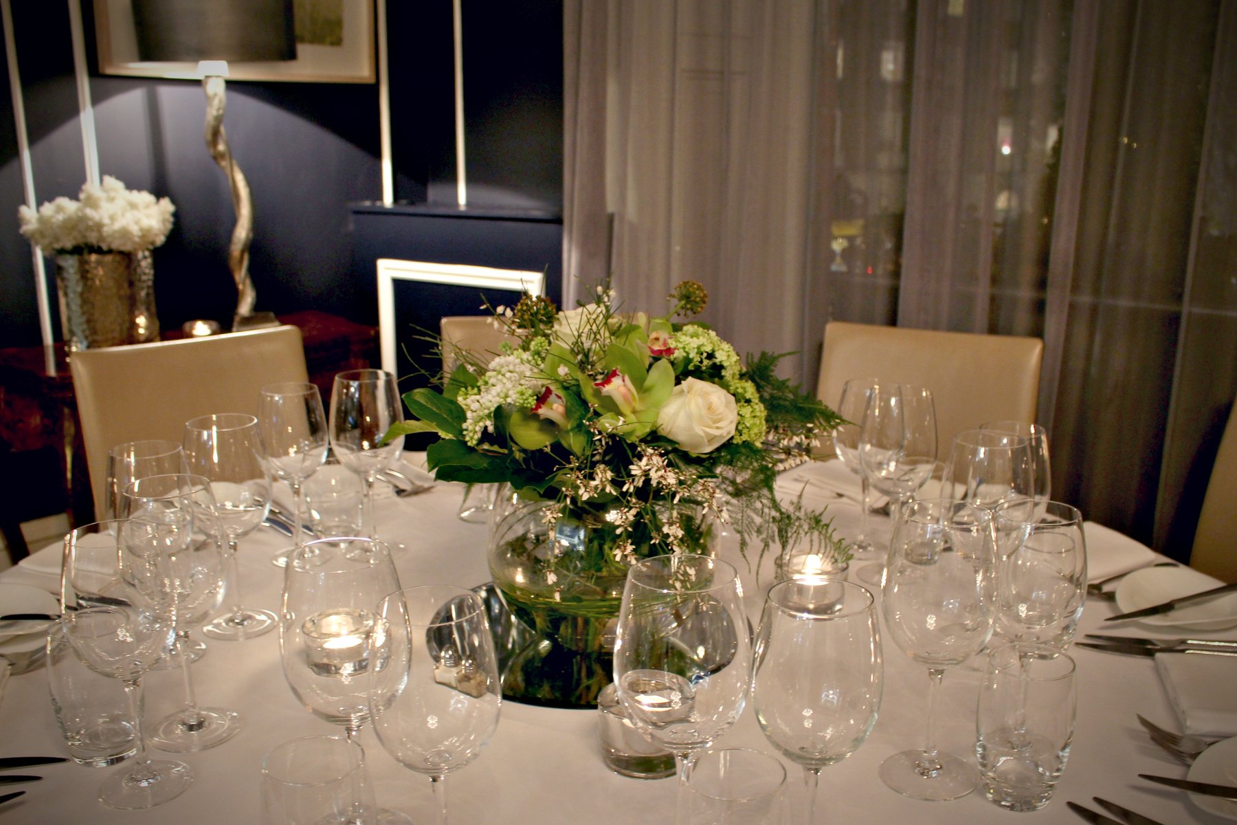 No. 25 Fitzwiliam PLace | Wedding Open House | Blooming Amazing | Wedding Table Arrangements